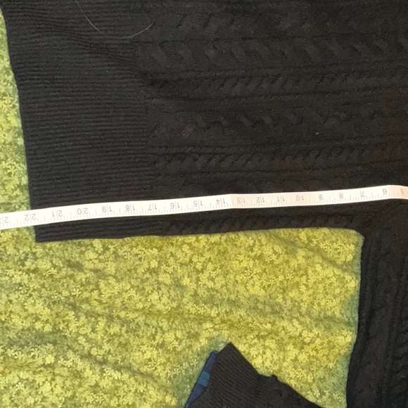 Vineyard Vines 100% Cashmere sweater, dark black, size XS - Picture 9 of 14